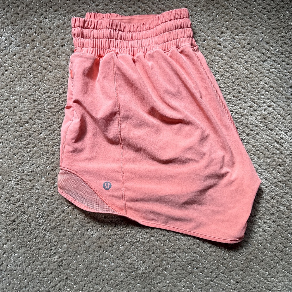 Lululemon Hotty Hot high-rise lined short 4”